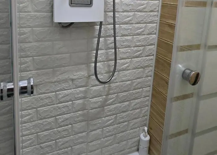 Brambilla's House Pinetti 201 * Janov